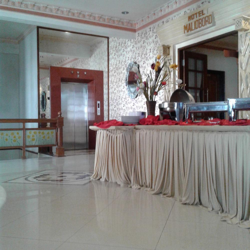 Grand Malioboro Hotel Jambi Exterior photo