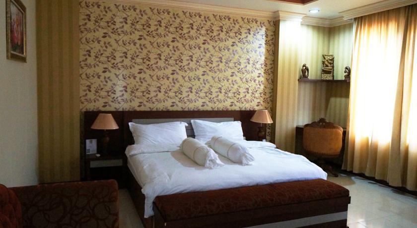 Grand Malioboro Hotel Jambi Room photo