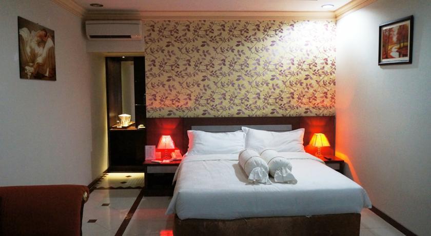 Grand Malioboro Hotel Jambi Room photo