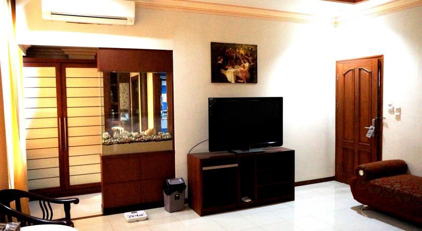 Grand Malioboro Hotel Jambi Room photo