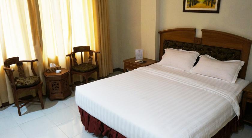 Grand Malioboro Hotel Jambi Room photo